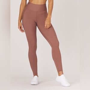 NWT. Glyder Jubilant Leggings in Cocoa. Size XS.